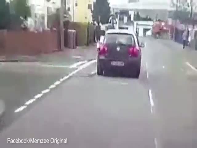 Car Driver Runs Down A Cyclist Deliberately