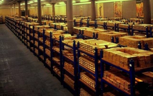This Is What $300 Billion Looks Like In Gold Bars