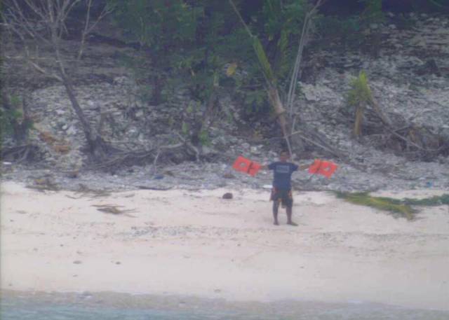 Castaways On An Uninhabited Island Got Rescued Thanks To An Old Good Technique