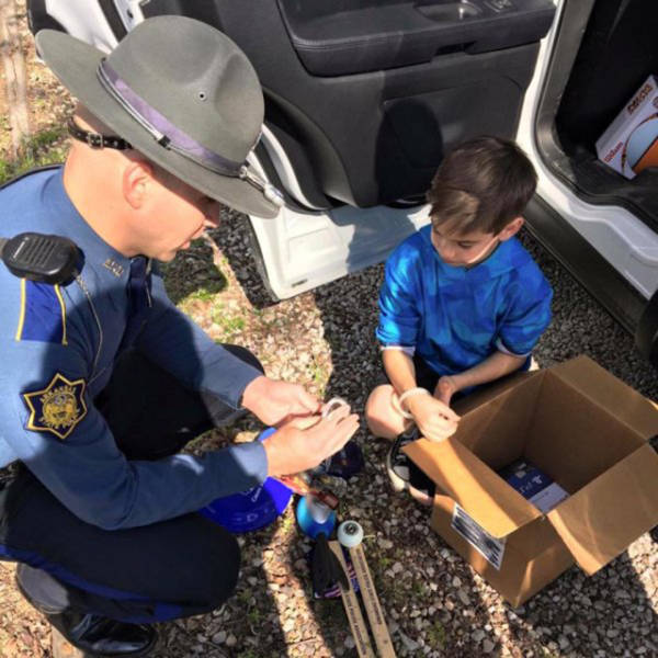 After This Kid’s Class Bailed On Him On His Birthday Local State Troopers Decided To Make Him A Surprise