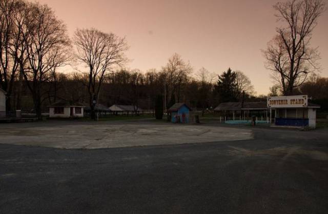 This Old Abandoned Amusement Park Doesn