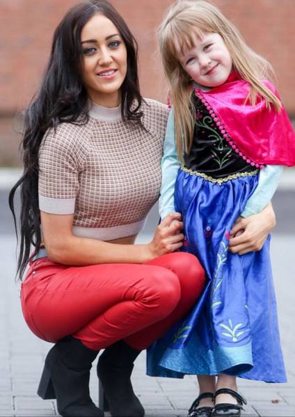 Teaching Assistant Gets Fired For Working As A Lingerie Model Teaching Assistant Gets Fired For Working As A Lingerie Model