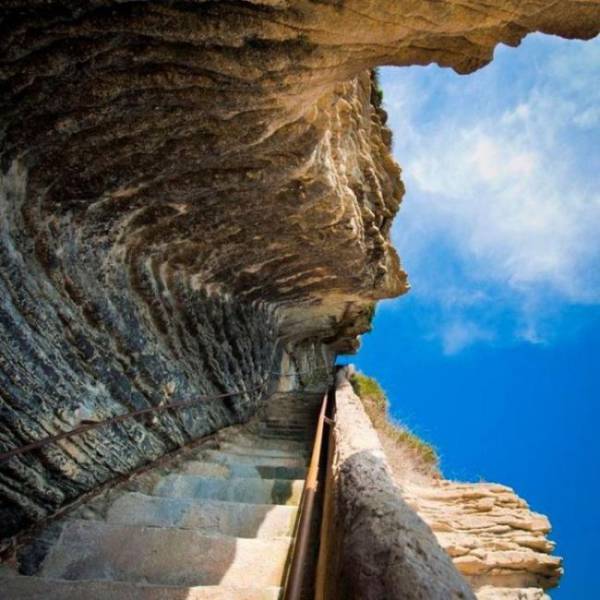 The Stairway Of The King Of Aragon Should Definitely Go On Your Bucket List