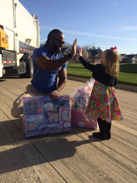 Little Girl Offers Her Birthday Cupcake To Her Favorite Garbage Man