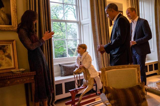 Prince George Met The Obamas At His Palace Wearing Pajamas And It Was So Damn Cute
