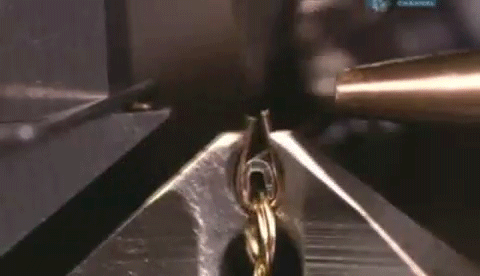 Mesmerizing Chain Gifs That Are Strangely Satisfying
