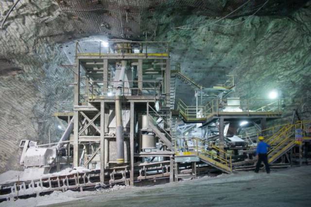 Inside Biggest Salt Mines Of Sicily