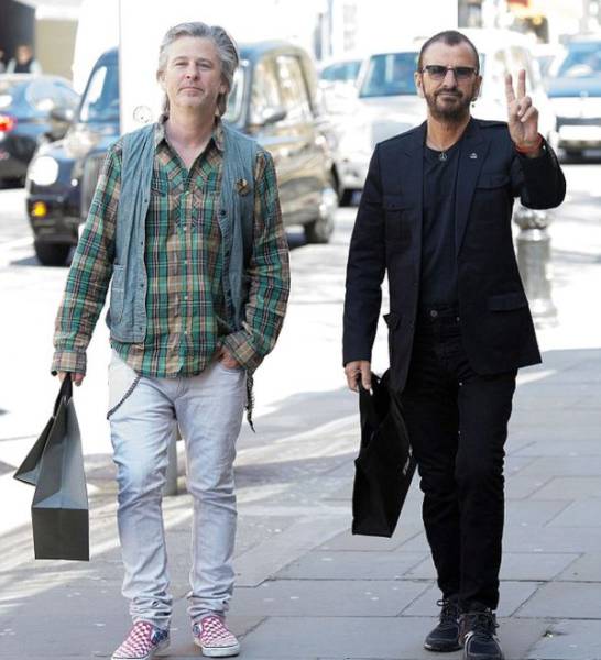 Ringo Starr At Age 75 Looks Younger Than His Son