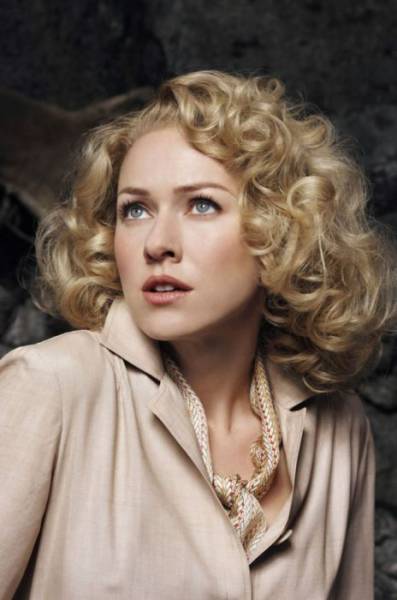 Gorgeous Naomi Watts Is Simply A Stunner In Her Photoshoot From “King Kong”