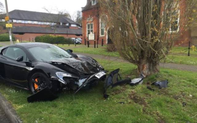 Guy Crashes A Brand New McLaren 650s Spider 10 Minutes After It Was Delivered