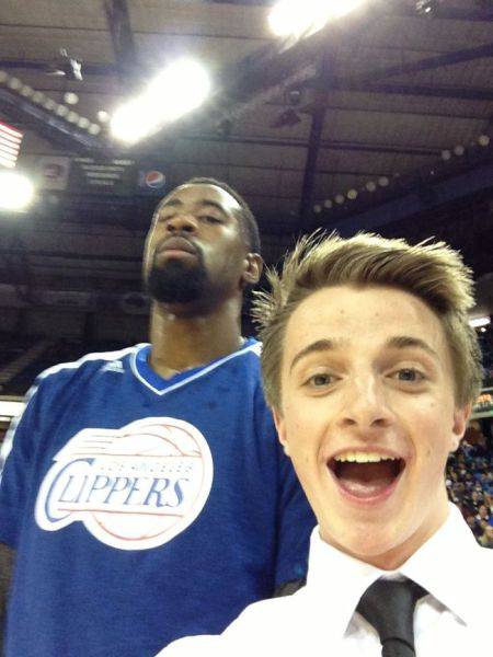 Hilarious But Awkward Photos Of Celebrities With Their Fans Hilarious But Awkward Photos Of Celebrities With Their Fans