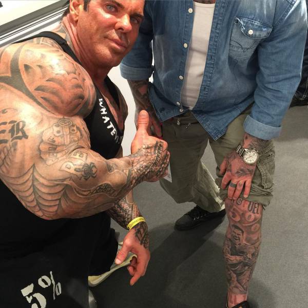 140 Kg Bodybuilder From L.A. Takes Steroids Since He Was A Teen And Has An Insanely Huge Body 140 Kg Bodybuilder From L.A. Takes Steroids Since He Was A Teen And Has An Insanely Huge Body