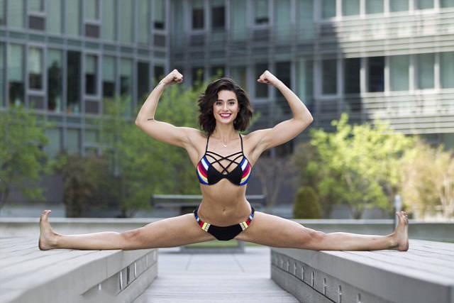 Jean Claude Van Damme’s Daughter Is A Hottie And A Real Kickass