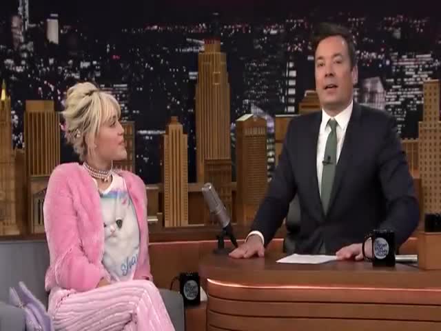 Miley Cyrus And Jimmy Fallon Try To Recreate Funny Faces Of Kids Who Send Their Videos To The Tonight Show