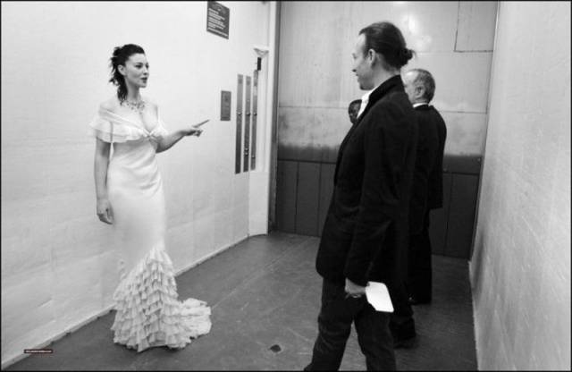 Behind The Scenes Black And White Photos Of Gorgeous Monica Bellucci At The Cannes Festival