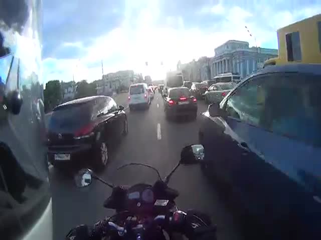Biker Though It Would Turn Into A Road Rage Situation But...