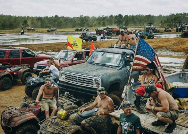 Members Of The “Redneck Yacht Club” Party Hard