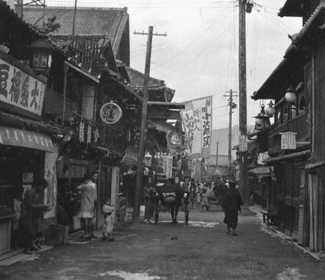 Rare 1908 Photos Of Japan On The Verge Of Big Changes