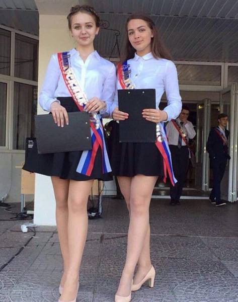 Lovely Russian Schoolgirls On Their Graduation Day 29 Pics Picture 14