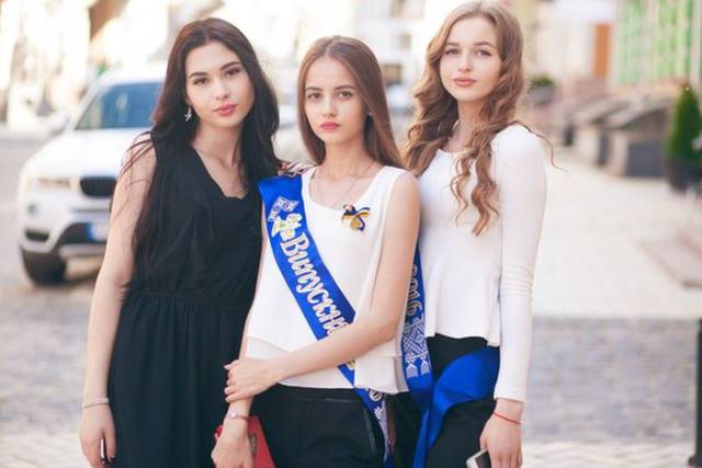 Beautiful Russian Schoolgirls Continue To Celebrate Their Graduation Day