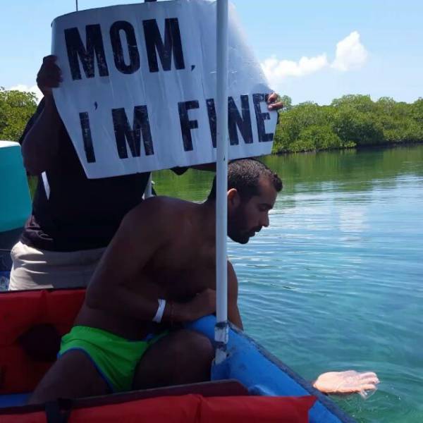 Guy Drops Everything And Starts Traveling Around The World Without Forgetting To Assure His Mom He