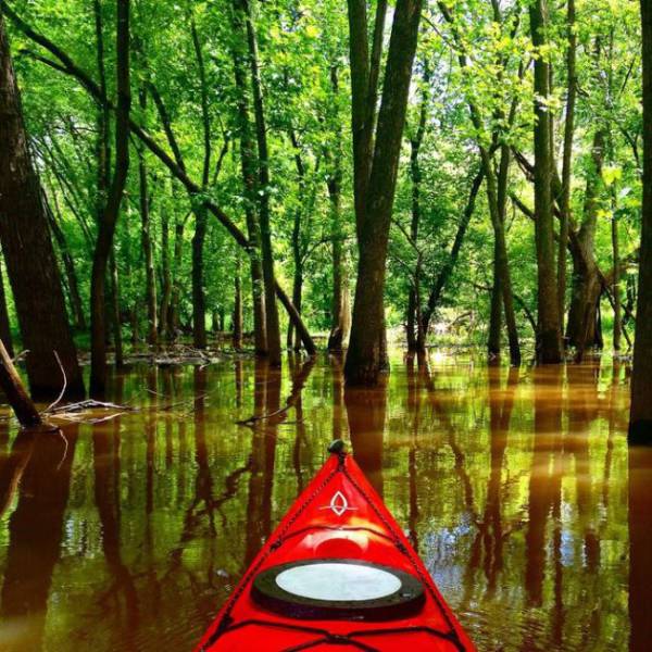 These Breathtaking Photos Will Inspire You To Go Kayaking