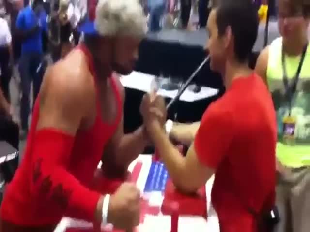 Larger Arm Wrestler Gets Humiliated By A Smaller One