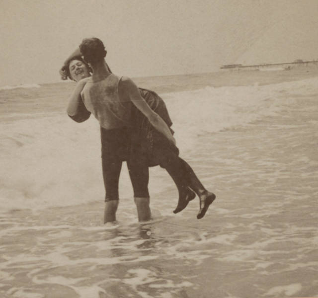 People Of The In Victorian Era Knew How To Have Fun During A Photo Shoot