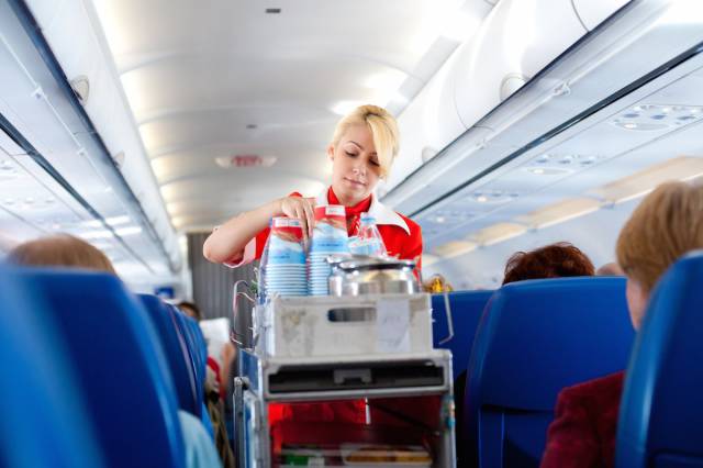 Flight Attendants Reveal Things That Airlines Don’t Want Passengers To Know