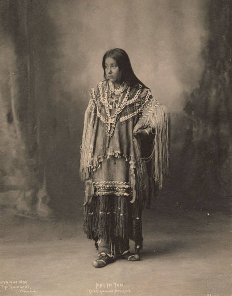 Beautiful Portraits Of Native American Teen Girls From 1800-1900