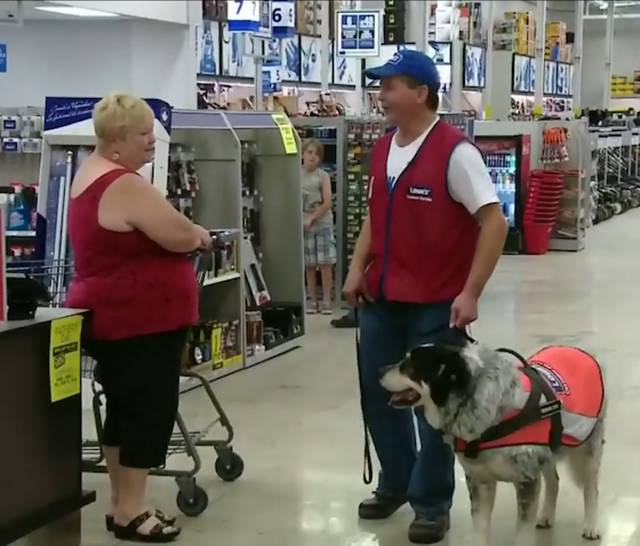 Hardware Store Hires A Man And His Service Dog In Canada