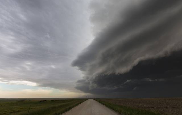 Incredible Weather Photos Captured By A Storm Chaser Kelly DeLay