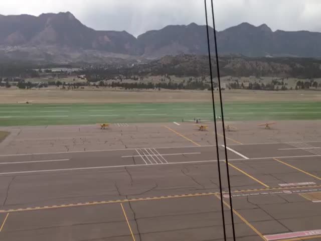 A Microburst Caused Airplanes Taking Off “Spontaneously” At An Airport