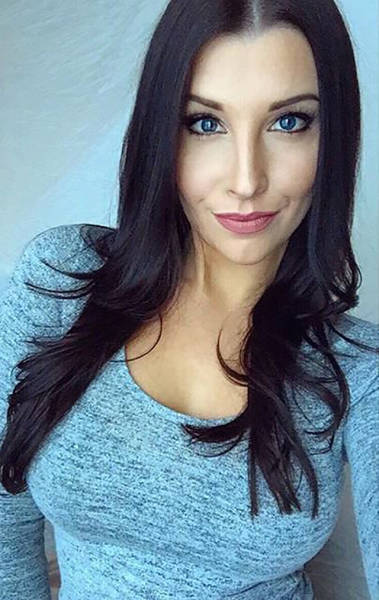 Hot Amber Balcaen Is A Talented Female Nascar Driver 28