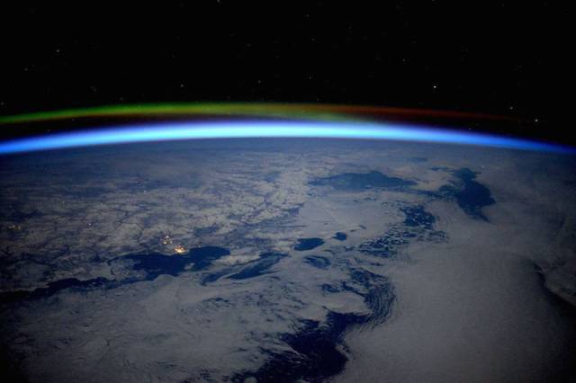 Astronaut Takes Stunning Photos From Space