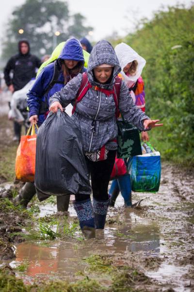 Heavy Rains Turned Glastonbury Site Into A Mudbath Creating A Chaos And A Headache For Festival Organizers Heavy Rains Turned Glastonbury Site Into A Mudbath Creating A Chaos And A Headache For Festival Organizers