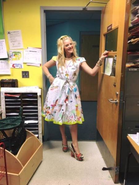 Teacher Wears Quite An Unusual Dress To The Last Day Of School