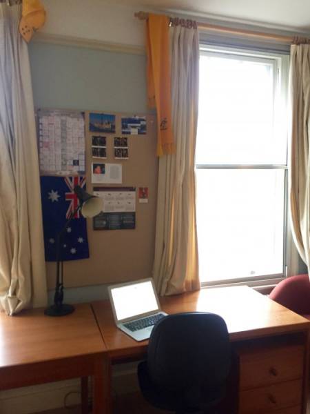 Australian Student’s Sneak Peeks Of Her Life At Cambridge