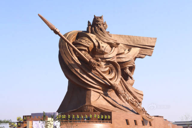 OMG! Incredible 1,320-ton Statue Of Chinese God Of War