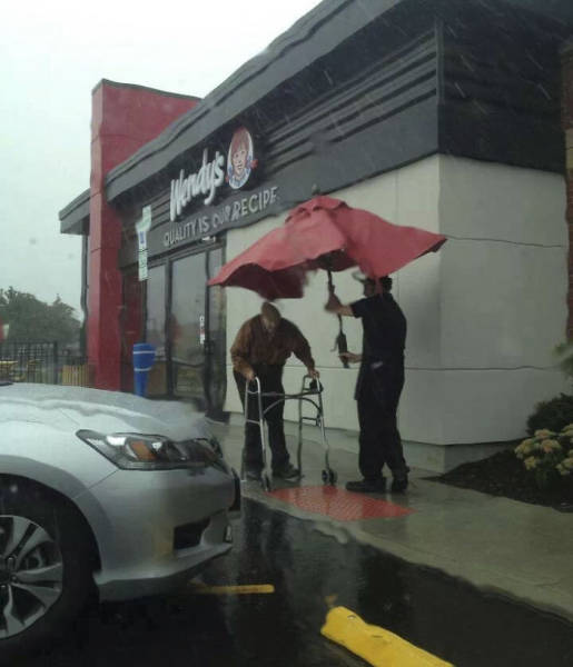 Heartwarming Pictures That Will Restore Your Faith In Humanity