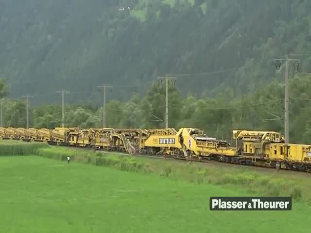 This Railway Construction Machine Is Simply Impressive