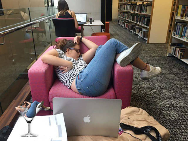 Girl Falls Asleep At The University Library, The Internet Responds With Brilliant Photoshop
