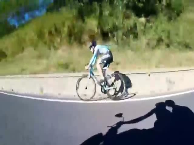 Cyclist Goes Into The Superman Mode