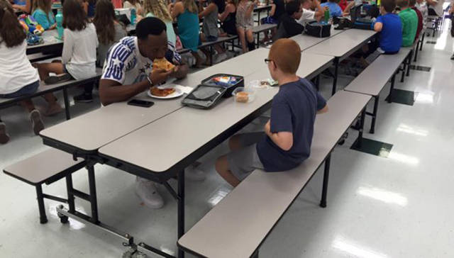 FSU Football Player Makes A Beautiful Gesture By Joining An Autistic Kid For Lunch