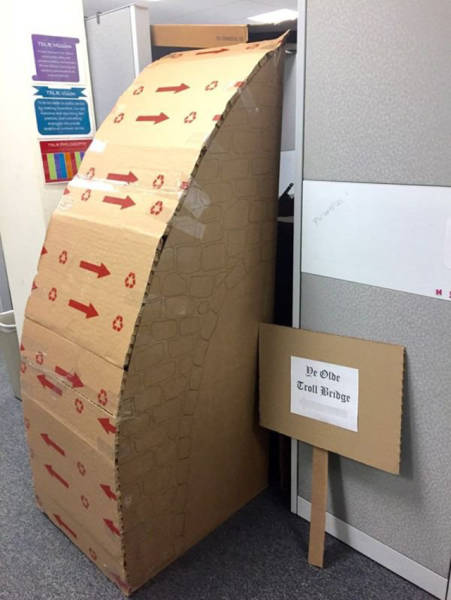 Funny Workplace Fails And Pranks