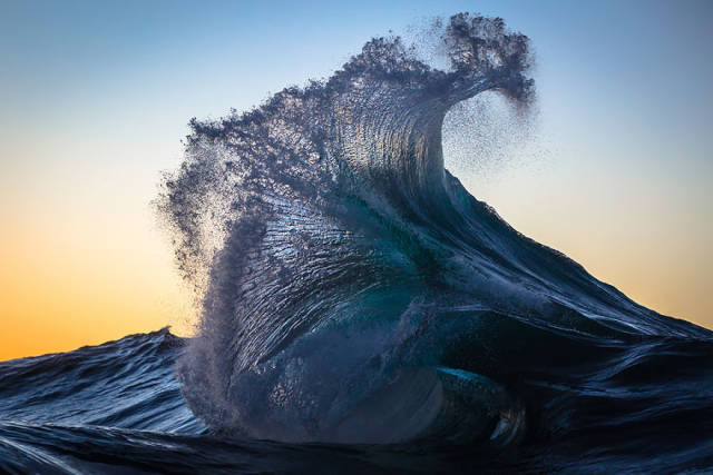 Beautiful Photos Of Waves And “The Many Moods Of The Ocean”