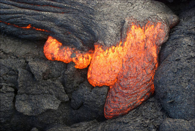 Hawain Kīlauea Active Volcano Is A Fascinating Thing To See