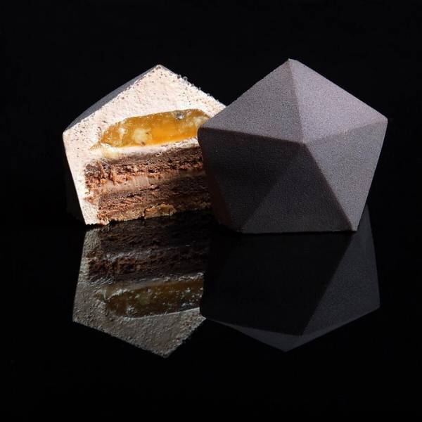 Here Is What Deserts Baked By An Architectural Designer Look Like