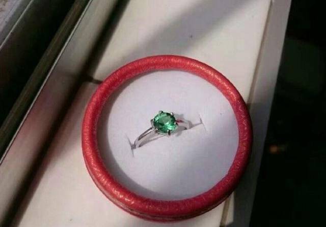 When Your Girlfriend Wants An Expensive Diamond Ring, You Can Do This