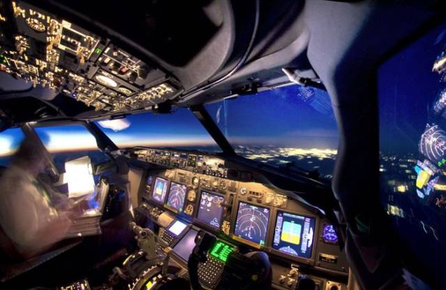 Stunning Photos Taken From An Airplane Cockpit